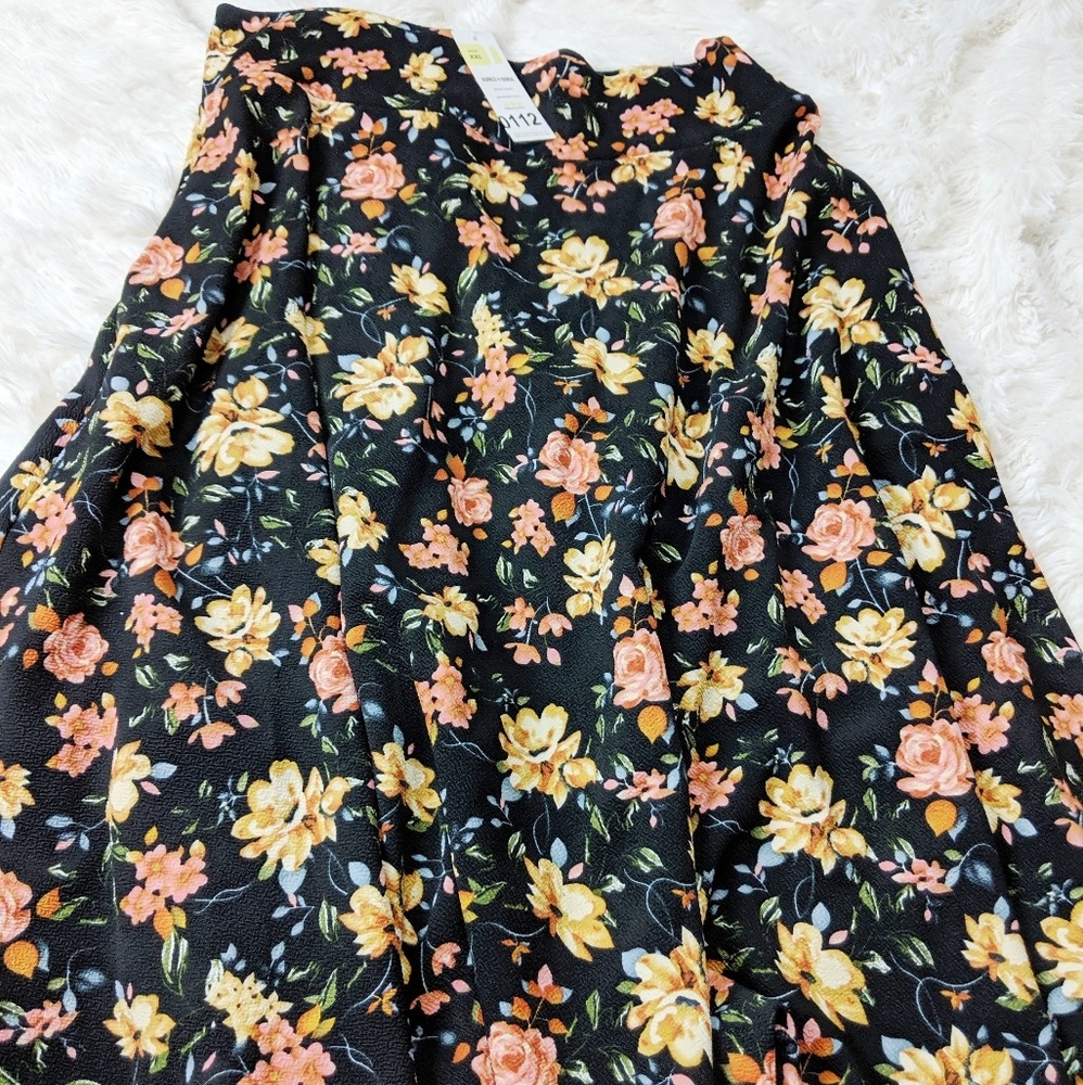 Agnes & Dora Floral Midi Skirt XXL